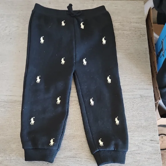 Ralph Lauren Black Hoodie and Pants Set - Picture 3 of 4